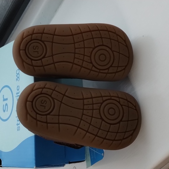 Stride Rite Keaton - Picture 2 of 3